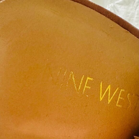Nine West Full Force tan, leather heels. - Picture 2 of 6